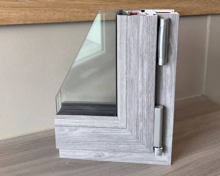 Serramento in PVC finitura Ardesia – SEPA Orzinuovi